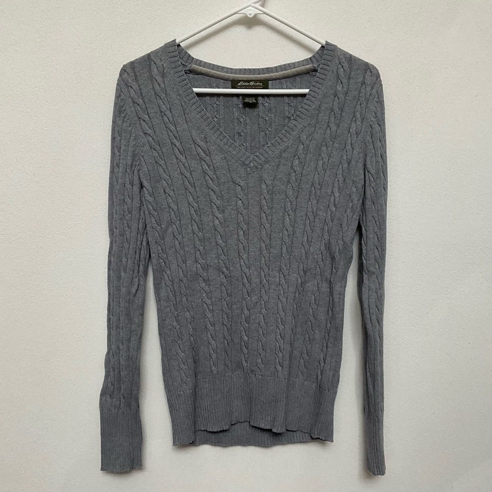 Eddie Bauer Grey Cable Knit V-Neck Long Sleeve Sweater Size Medium Basic Winter